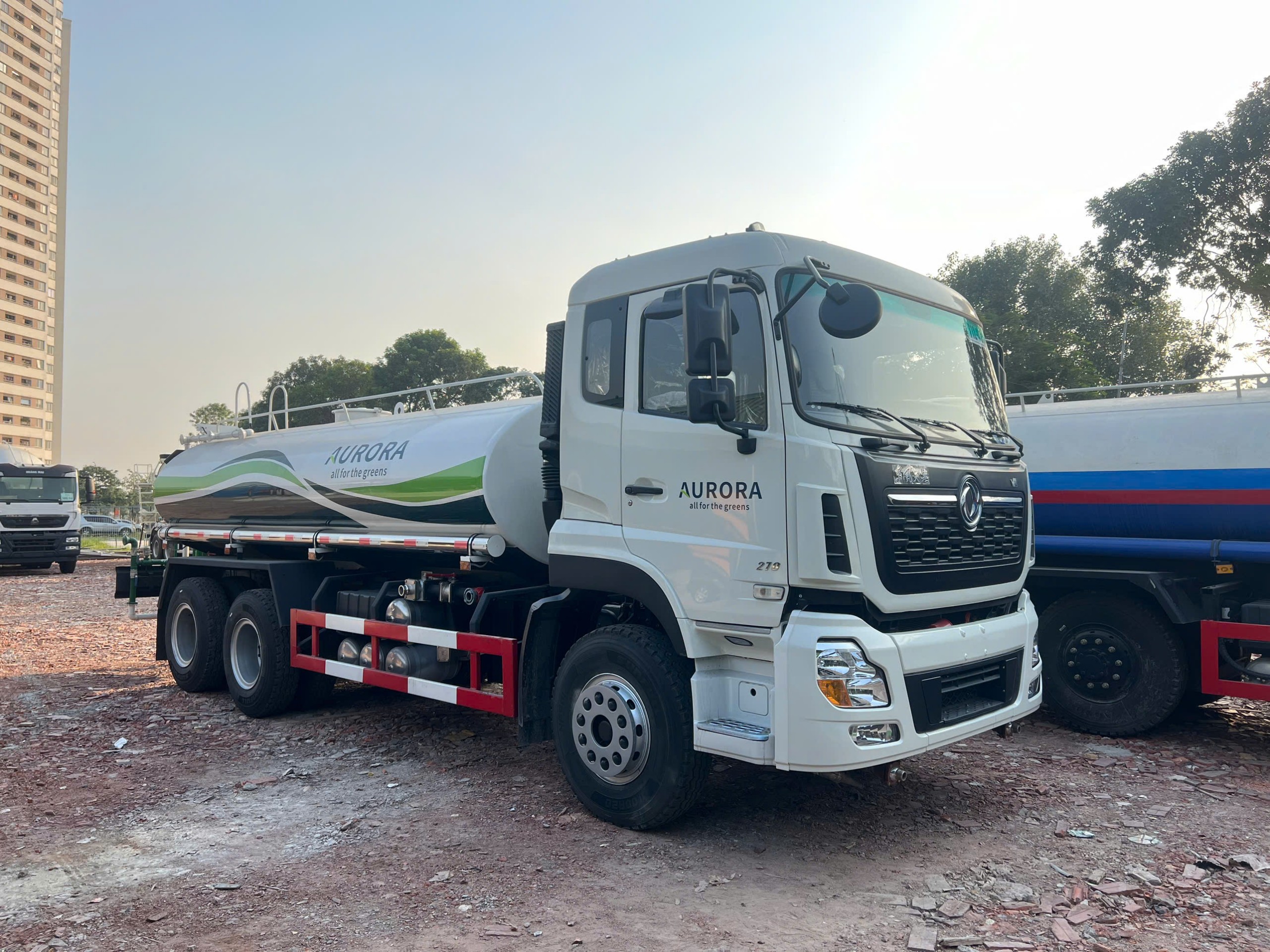 Yuchai 270HP 14m³ Water Spray Truck